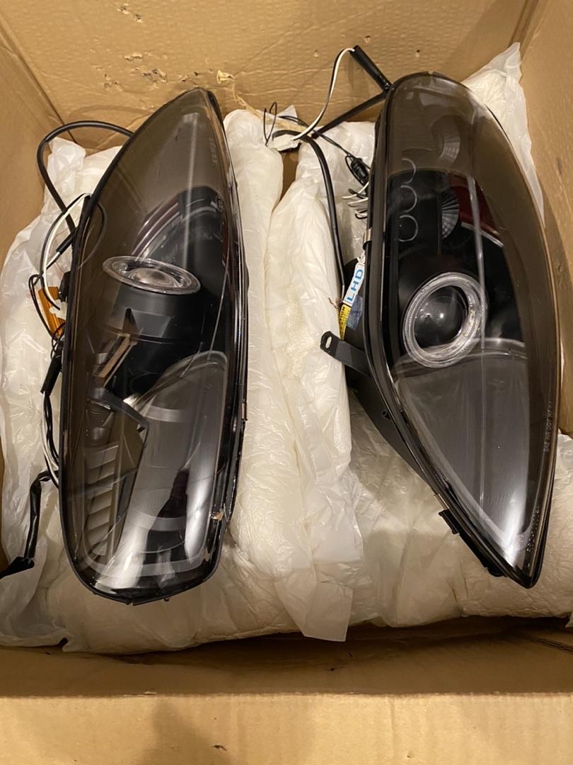 92-00 Lexus SC300 / SC400 black housing LED HALO RING PROJECTOR HEADLIGHTS