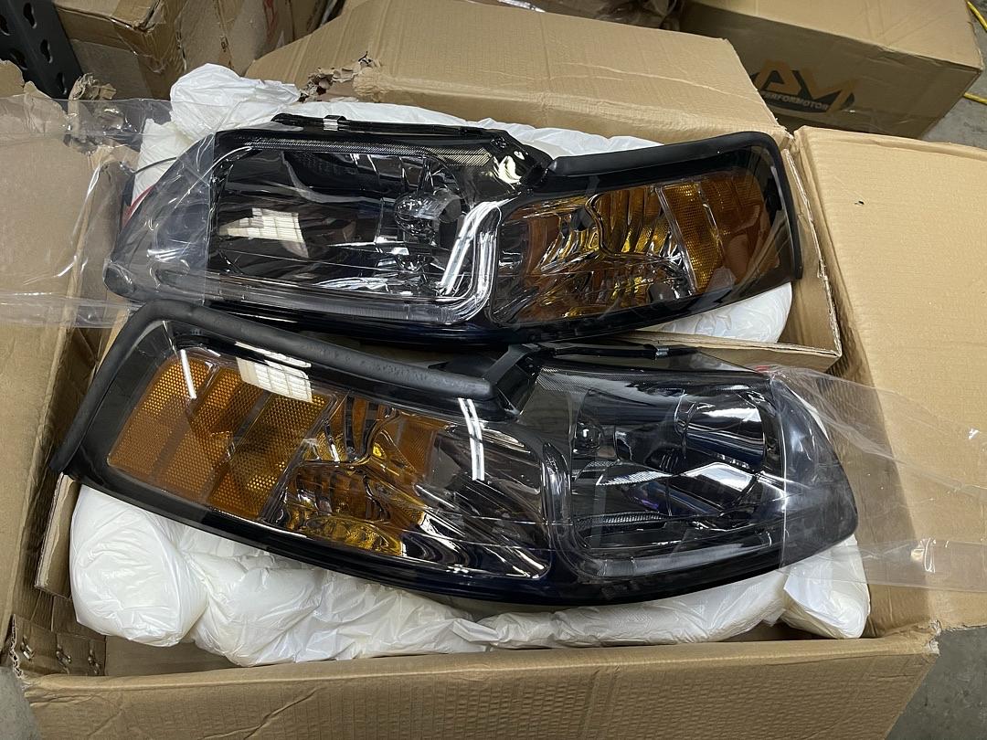 99-04 Ford Mustang LED Smoked amber HEADLIGHTS