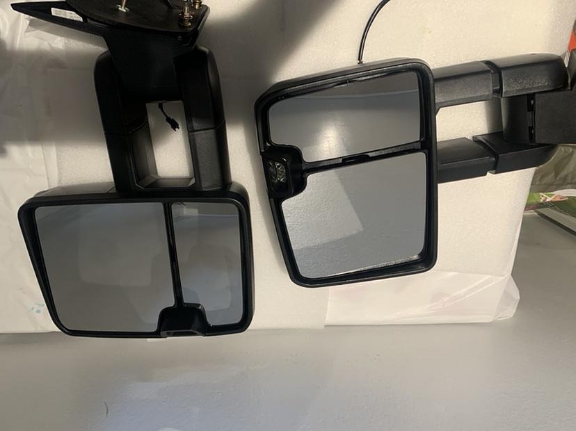 Manual Adjustment Mirrors LED Turn Signal Lights