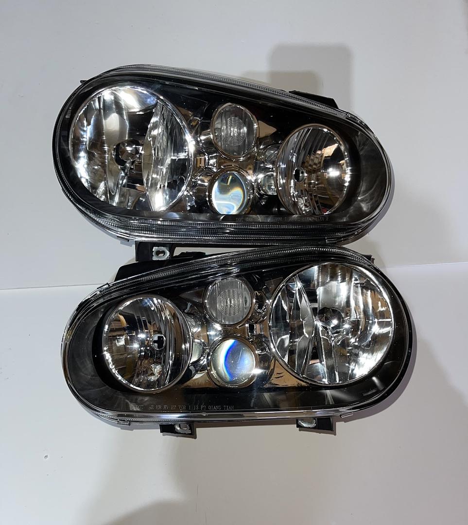 Volkswagon Golf / Cabrio Black Housing Headlights for 1999 to 2006