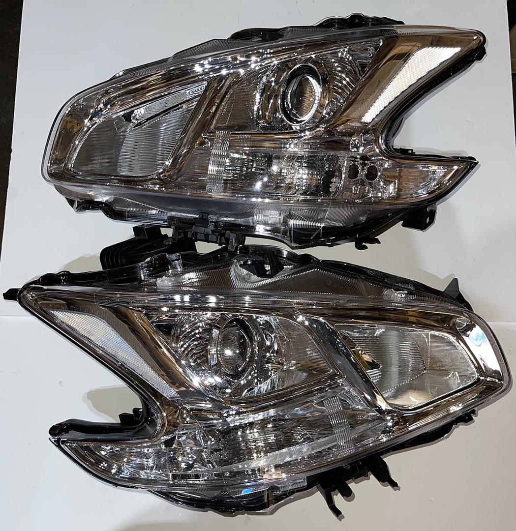 Hl-oh-nm09-ch-cl1. Nissan Maxima Projector Headlights for 2009 to 2014