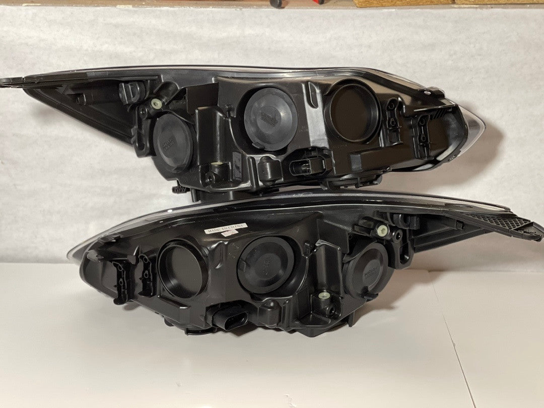 12-14 Ford Focus Black Housing Amber Amber