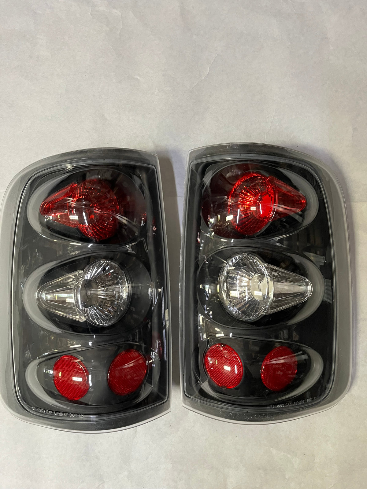 04-08 Ford F150 Taillights